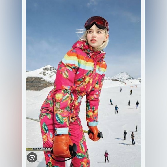 NWT FARM RIO Pink Cashew Ski Jumspsuit Ski Jacket Hood Ski Pants Set Onepiece - Picture 1 of 8